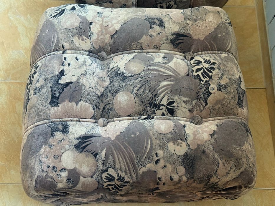 Продавам табуретки мека мебел