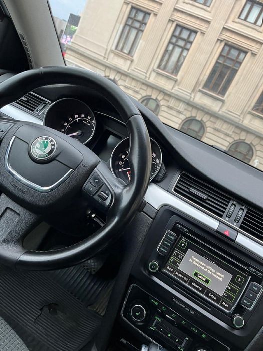 Vand skoda superb combi 2010 2.0 dsg