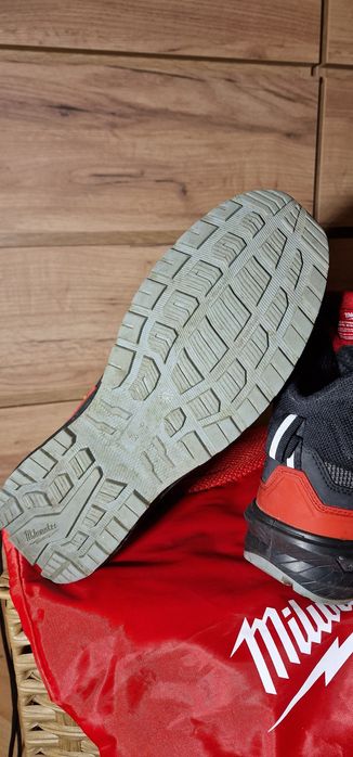 Ghete de protecție Milwaukee Flextred S1PS cu Boa