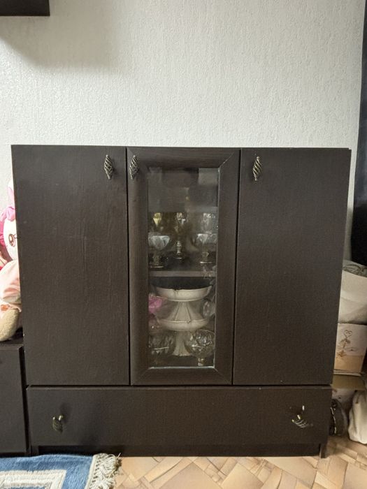 Продам шкаф и тумбу