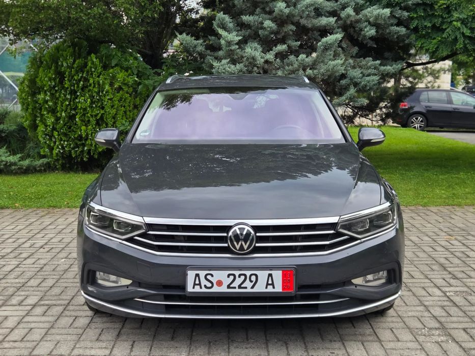 Volkswagen Passat 2021 IQ.Light/Alcantara/150CP/Euro6