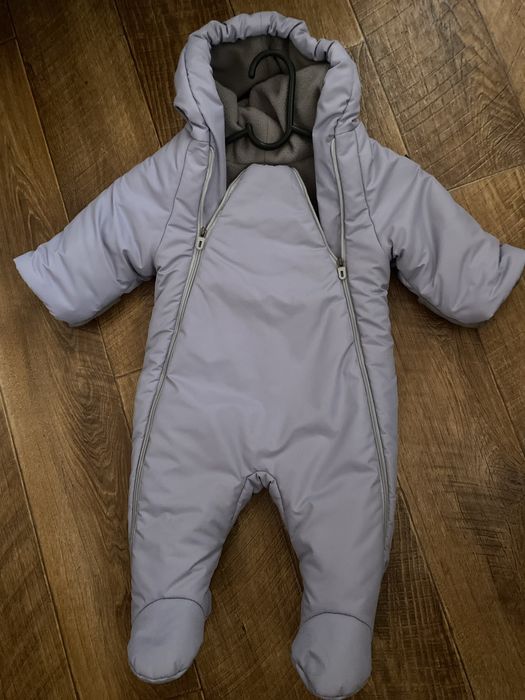 Продам зимний boo boo комбинезон 6-9 мес, теплый за 8000 тенге