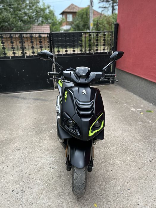 Peugeot speedfight 4