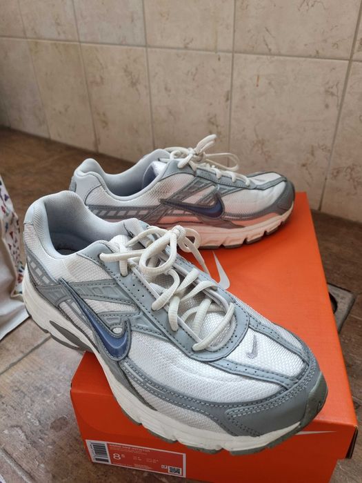 Nike дамски маратонки