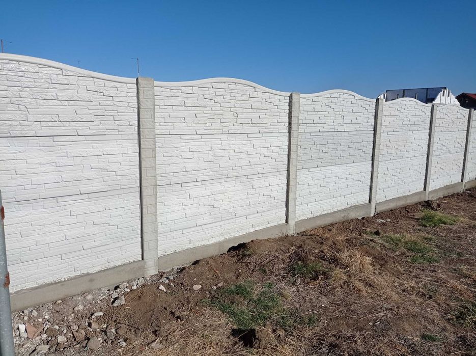 Gard din placi de beton