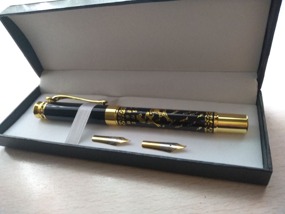 Новая Перьевая ручка в подарок бизнесмену Паркер в упаковке распродажа