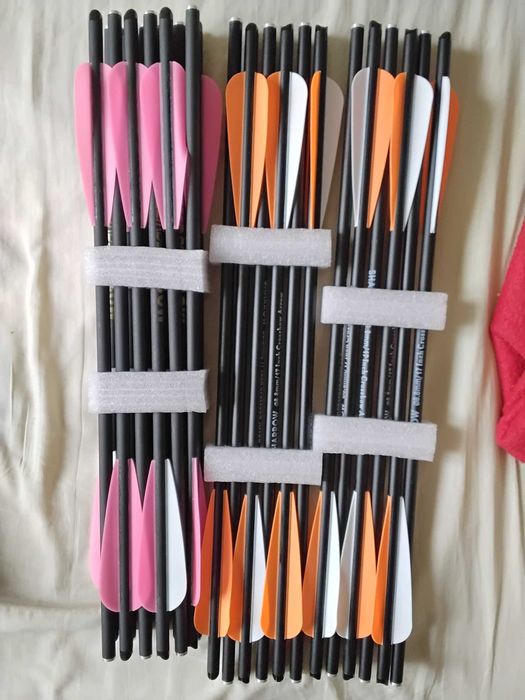 Sageti pentru arbaleta 43cm si 46cm,cu varf din 3 lame sau fara,noi