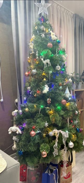 Продам ёлку искусственную!