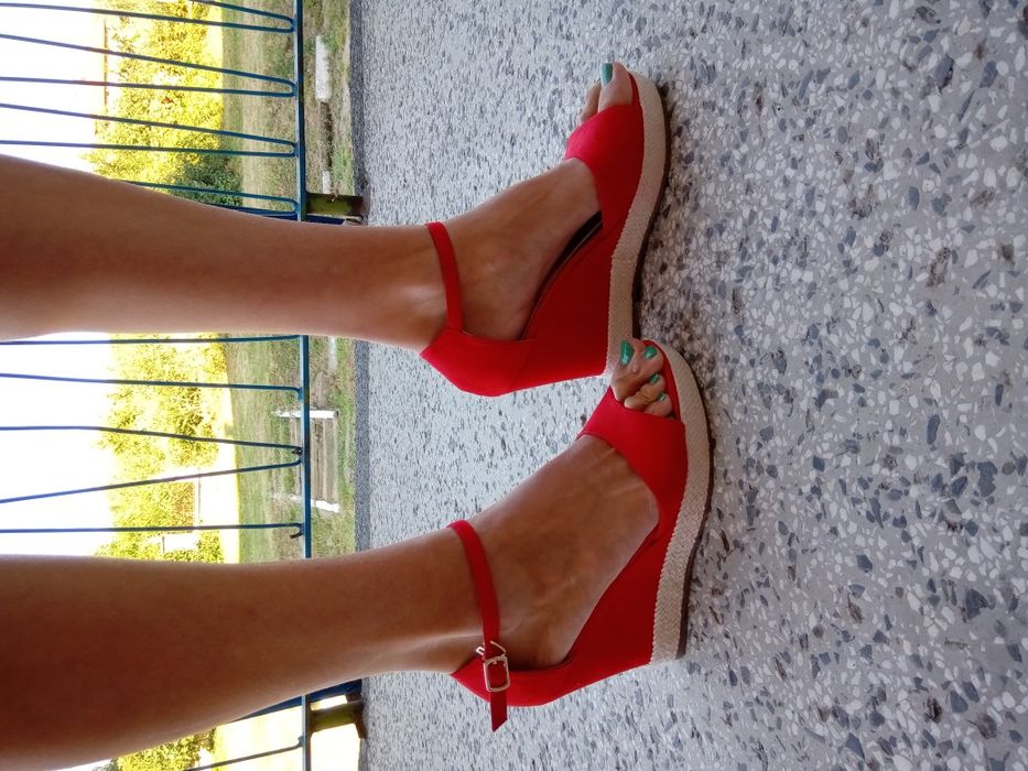 Обувки на платформа! Токчета!