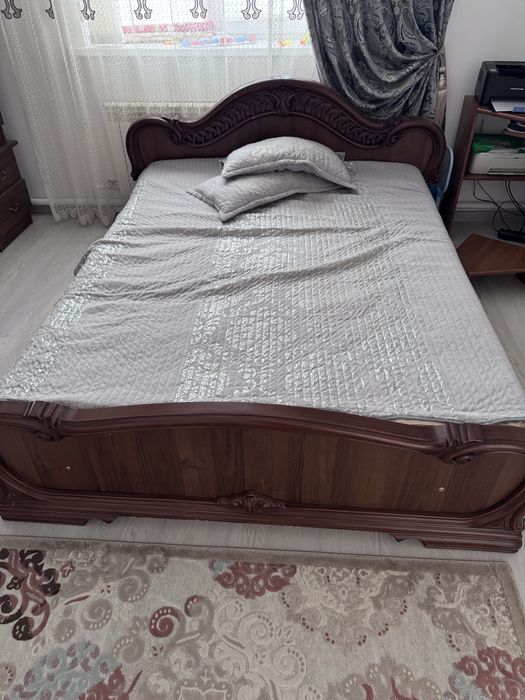 Спальняй диван сатылады