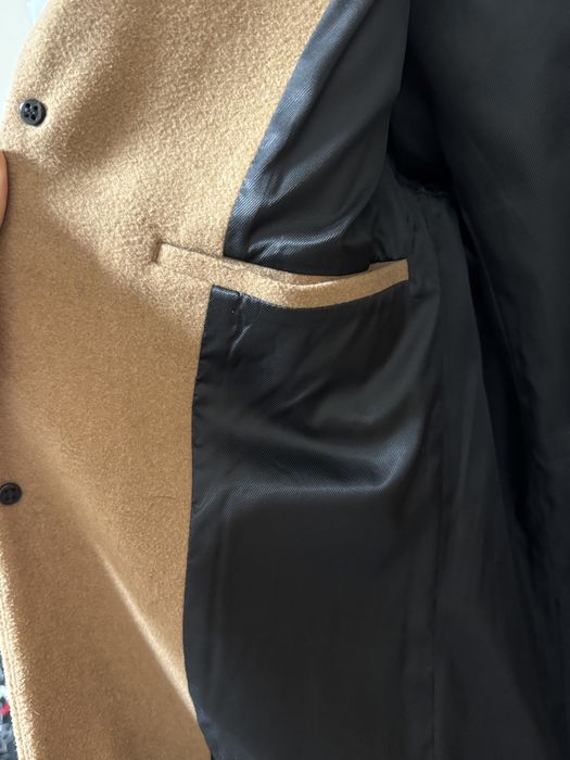 Кафяво мъжко палто