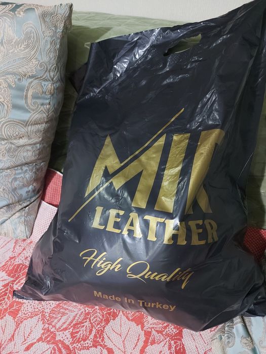 Продам мужскую дубленку