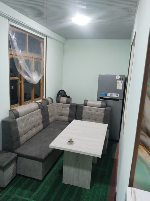 Чирчик аренда 2 ком квартира в 8 мкр 3 этаж