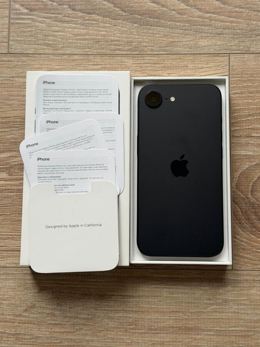 Iphone 16 e, NOU, 128 gb, bat.100% - negru