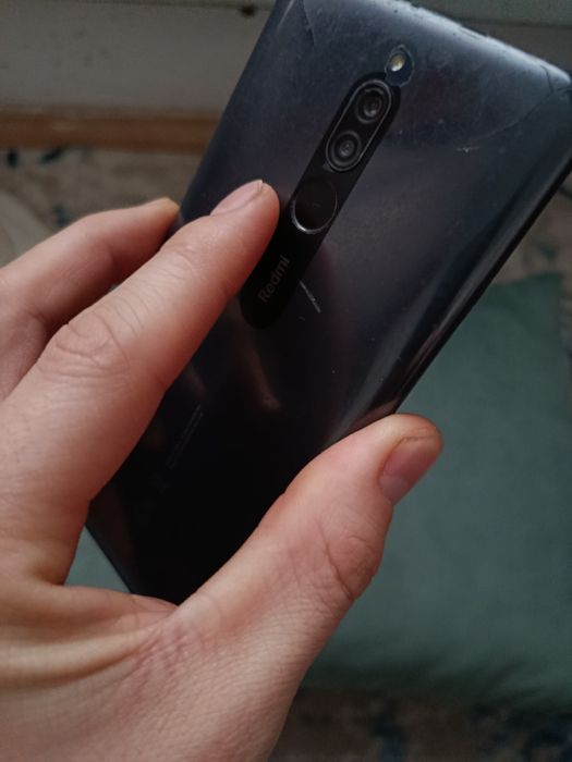 Редми 8    64 гига