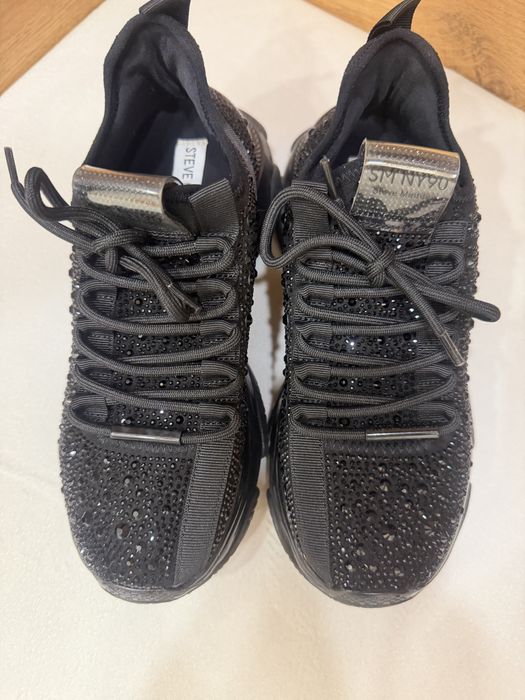 Сникърси на STEVE MADDEN