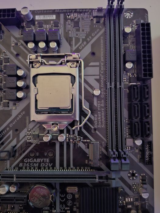 KIT B365M D2V + I5-9600K + RX 6500 XT