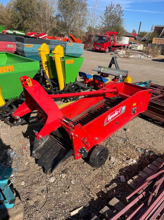 Картофелекопалка навесная Бульба 1