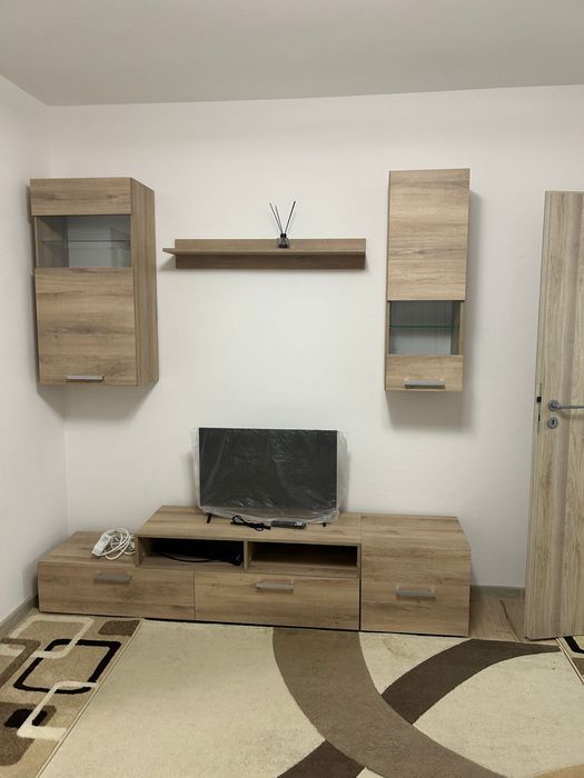 Închiriez apartament 2 camere
