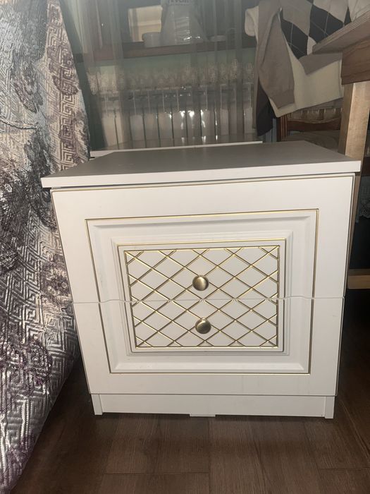 Продам спальный гарнитур