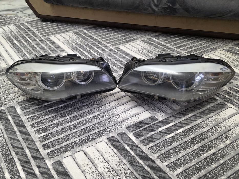 Faruri BMW f10 in stare impecabilă