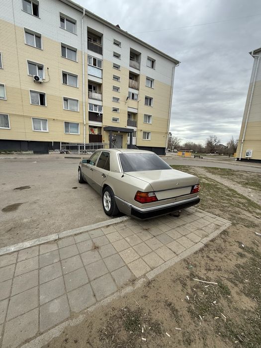 Продам Mercedes benz E200