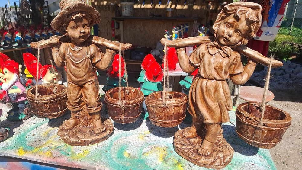 Figurine din ghips pentru grădină – lucrate manual veya Statuete decorative din ghips, realizate manual