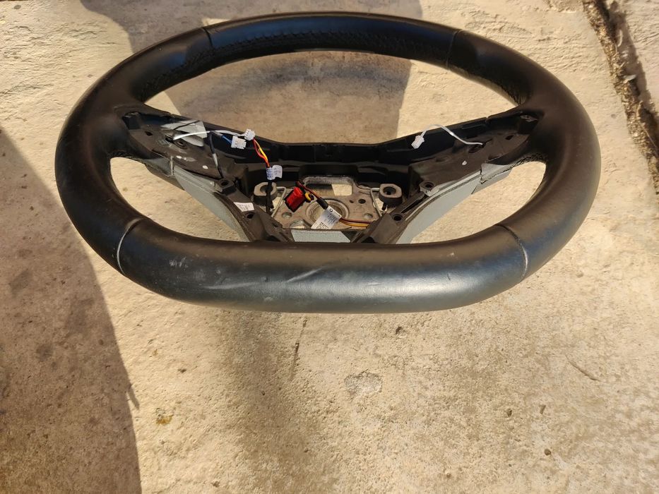Volan piele cu padele Vw Golf 8 Seat Leon 3 5F Seat Toledo 3 Seat Ibiza 2012 2020 Cod 5F0419091L