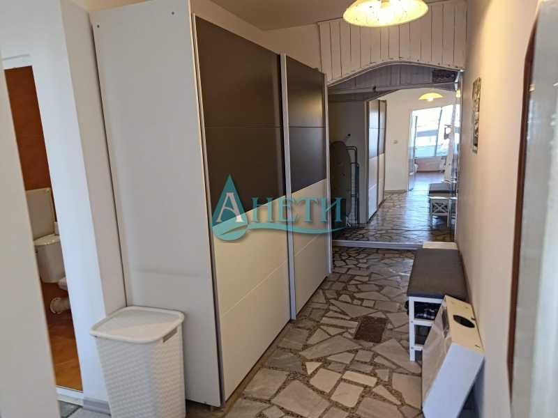 Двустаен апартамент 65м2 в хубавата част на Люлин 5, ремонтиран