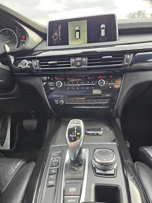 BMW X5 F15 Mpaket 3.0 Xdrive 258 CP