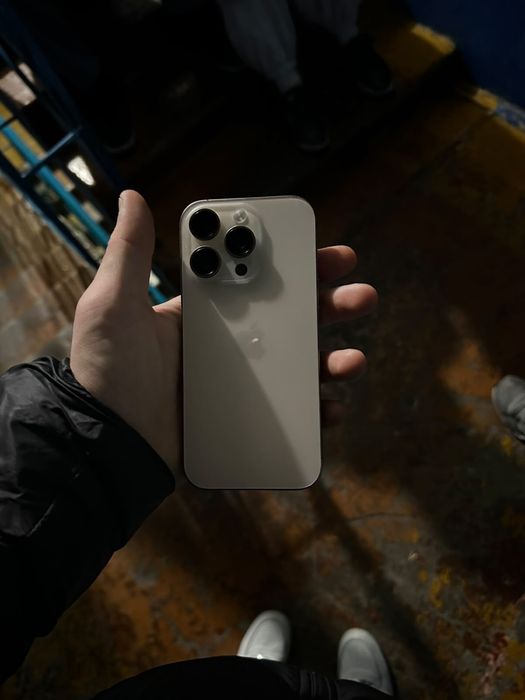iPhone 16 pro.