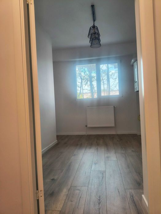 Apartament 2 camere decomandat 55 mp P/4 1983