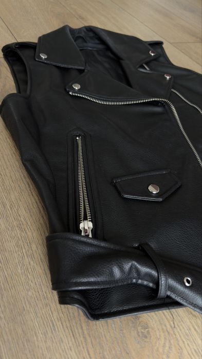 Дамски кожен елек Zara