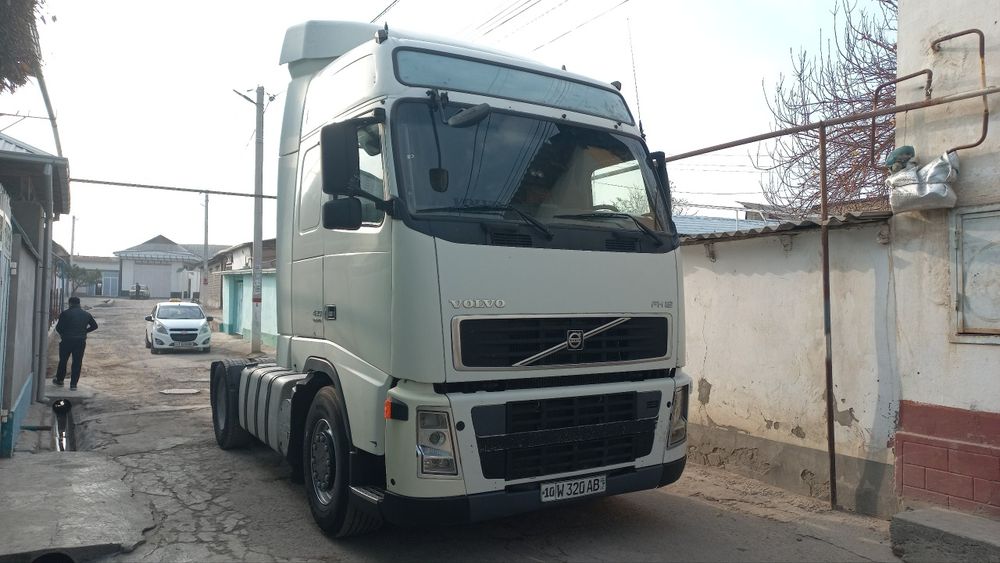 Volvo 2003 yil.       .