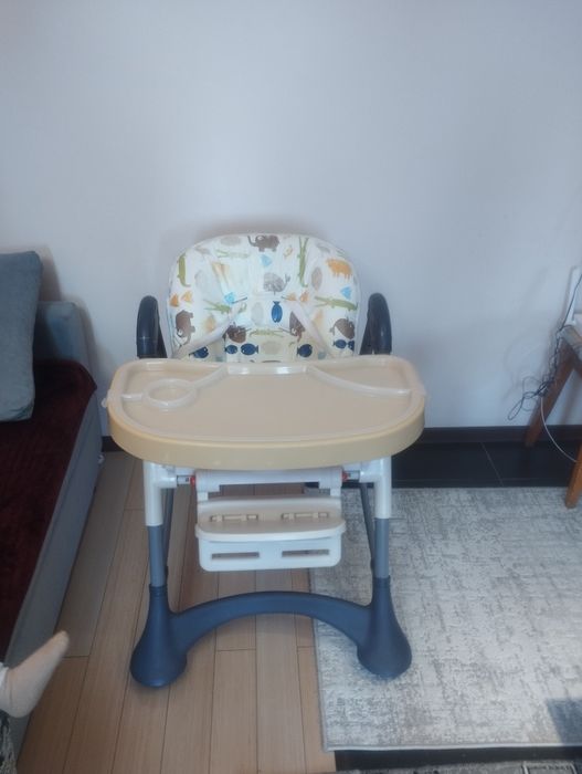 Продается детский стульчик для кормления.