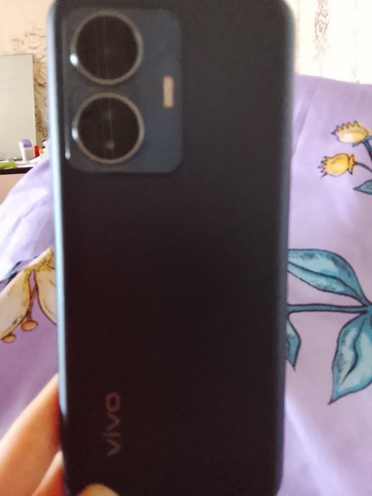 Продаю смартфон виво