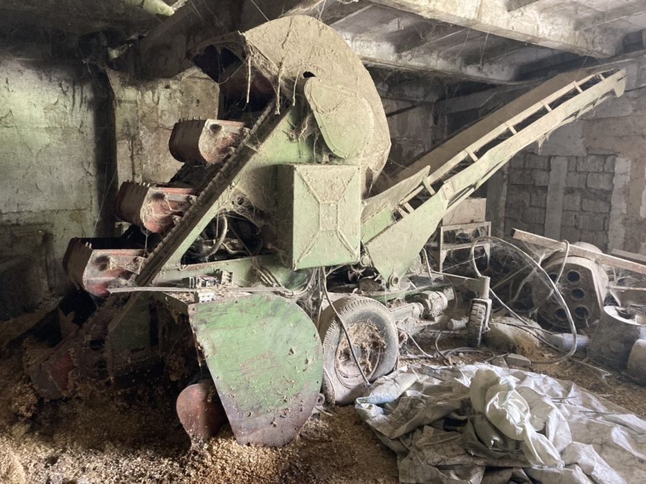 Продаю зернопогрузчик ковшевый