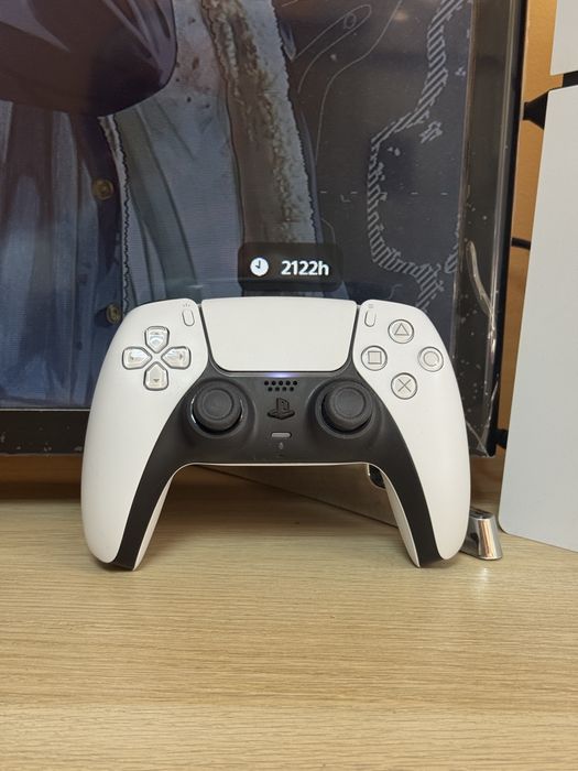 Playstation 5 Slim Disk Edition 1000GB с контролер и 3 игри.