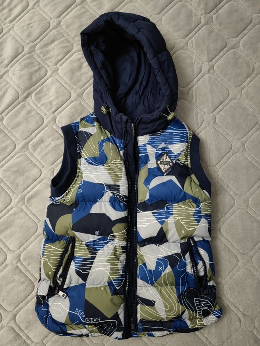 Продам детские куртки