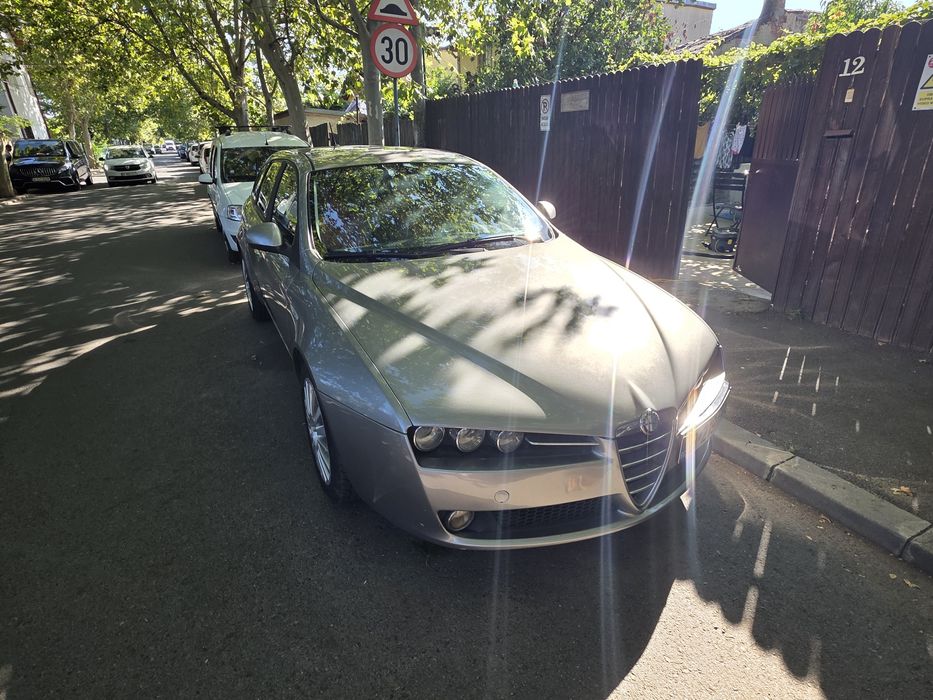 De vanzare Alfa  romeo 159