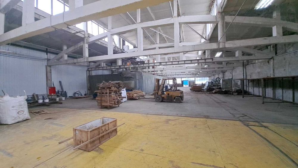 Продава се Промишлена сграда в Велики Преслав - 21563 кв.м за 27 €/кв.м - Снимка #13