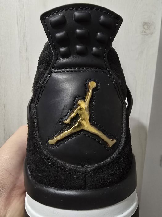 Jordan 4 Retro Royalty