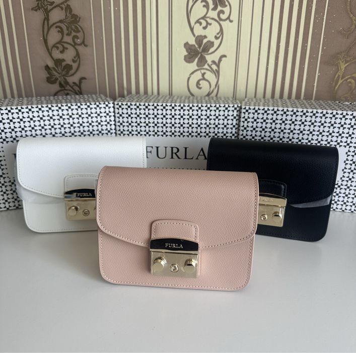 Чисто нови чанти Furla Metropolis