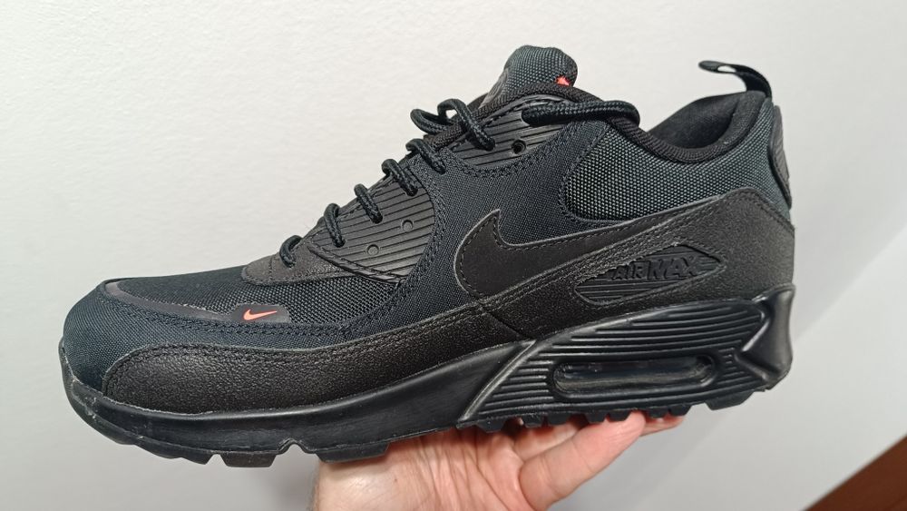 Nike noi 44 preț 250 ron