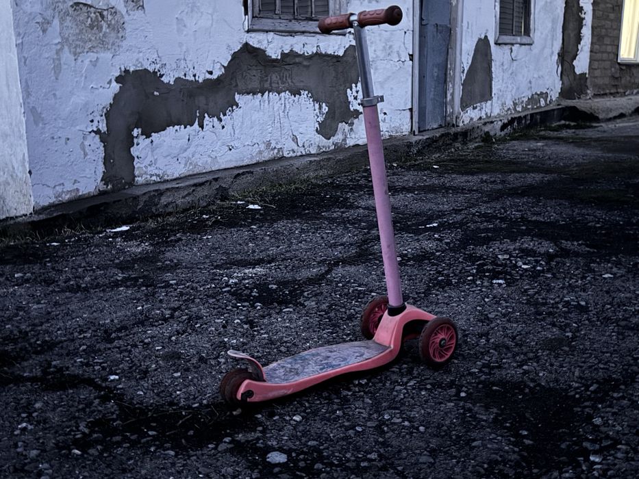 Детский самокатт.