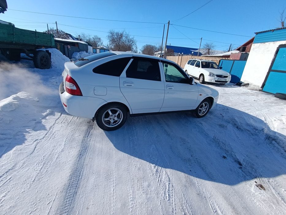 Продам Приору 2013 год