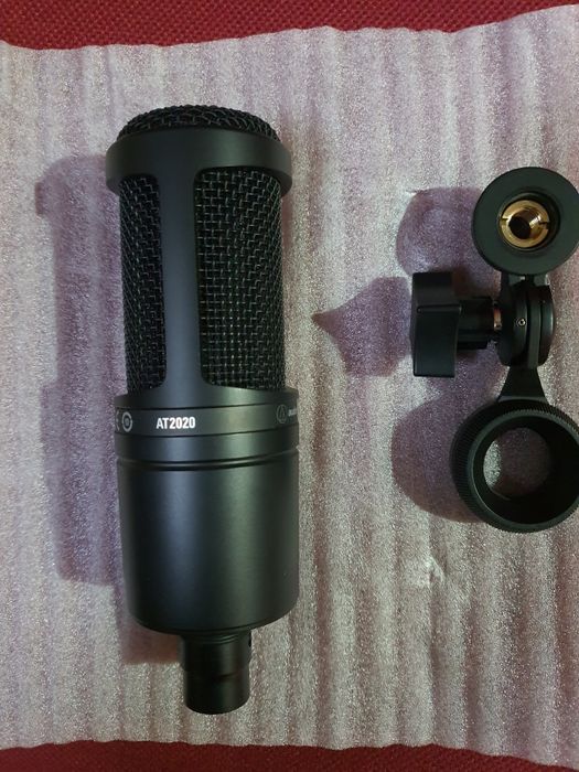 Microfon Audio-Tehnica AT 2020  Basic Bundle