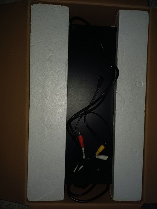 Vând boxe,stație si mixer