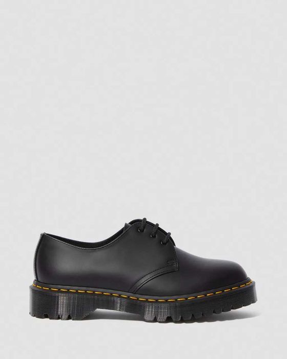 Нови обувки Dr. Martens 1461 Bex