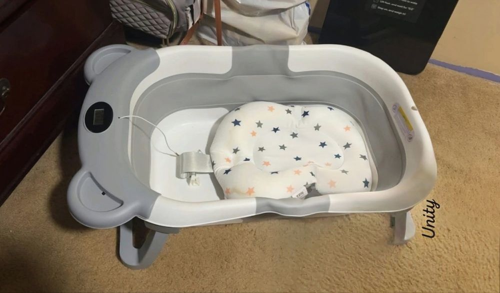 Сгъваема бебешка вана с термометър и подложка